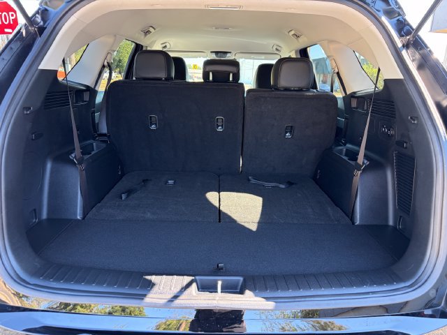 Certified 2025 Kia Sorento S AWD/4WD image 24
