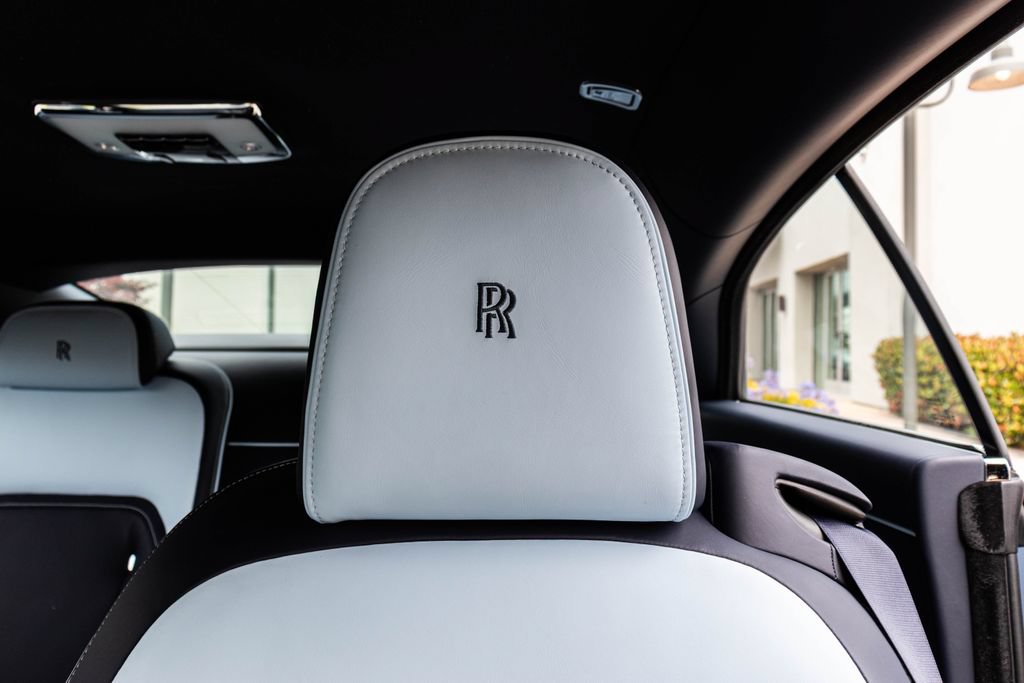 Used 2025 Rolls-Royce Spectre w/ Leather Finishing Pack AWD/4WD image 47