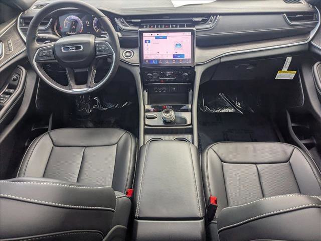 New 2025 Jeep Grand Cherokee Limited w/ Luxury Tech Group II image 15
