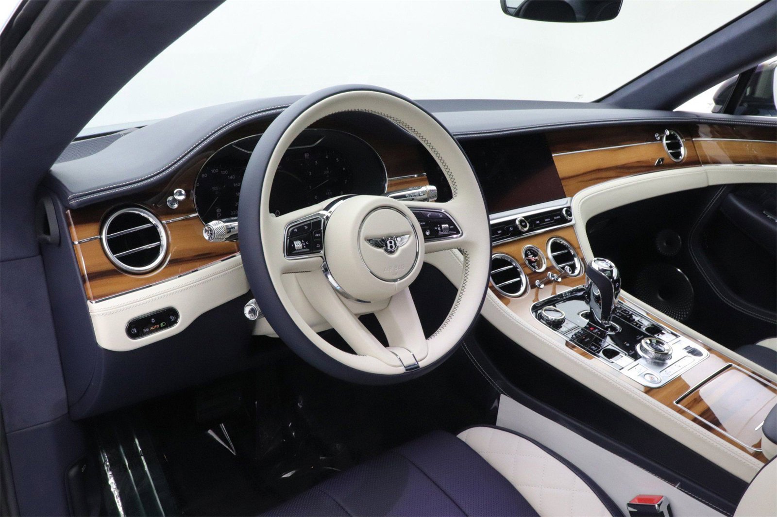 New 2024 Bentley Continental GT S image 4