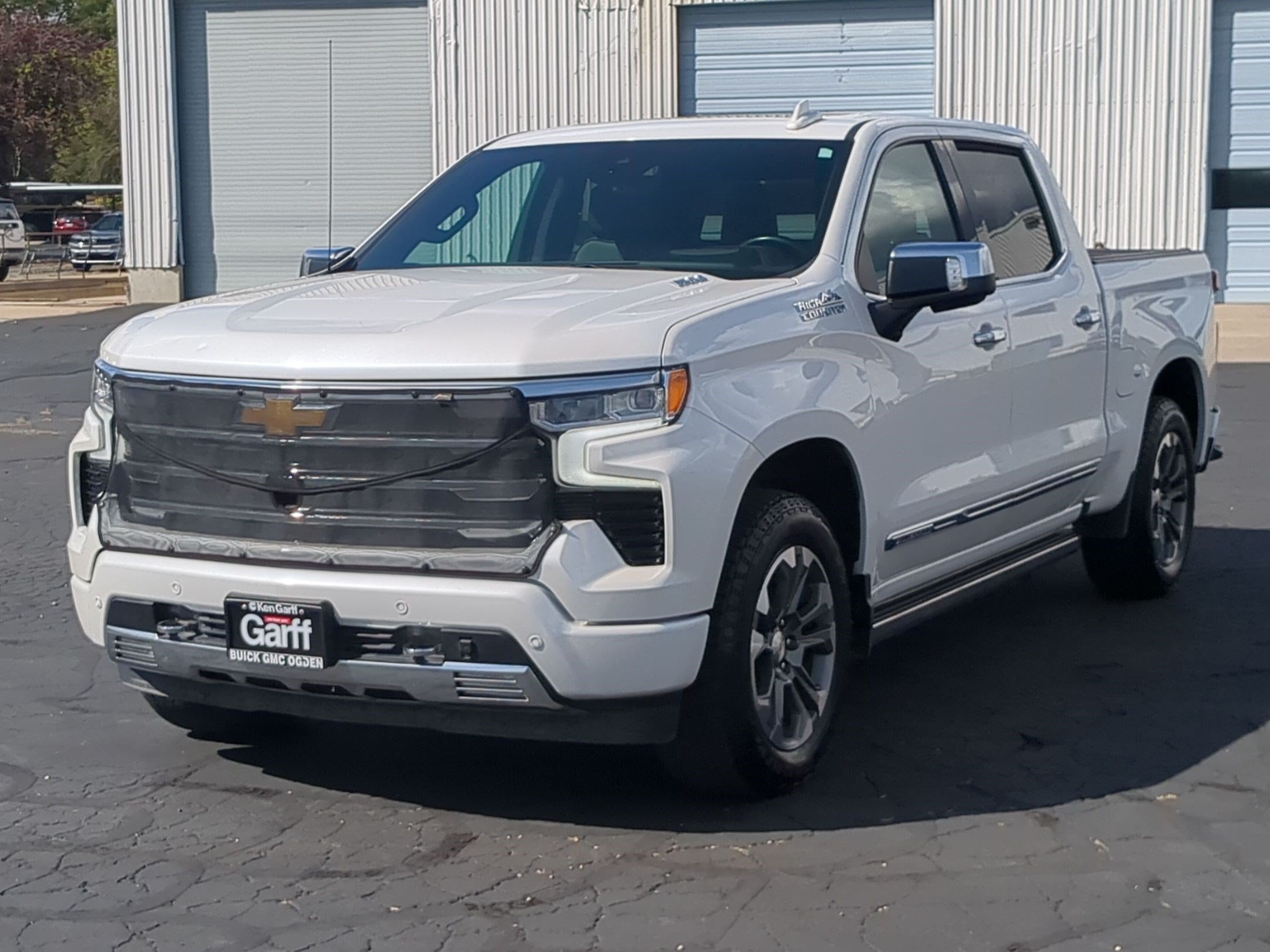 Used 2023 Chevrolet Silverado 1500 High Country w/ Technology Package AWD/4WD image 8