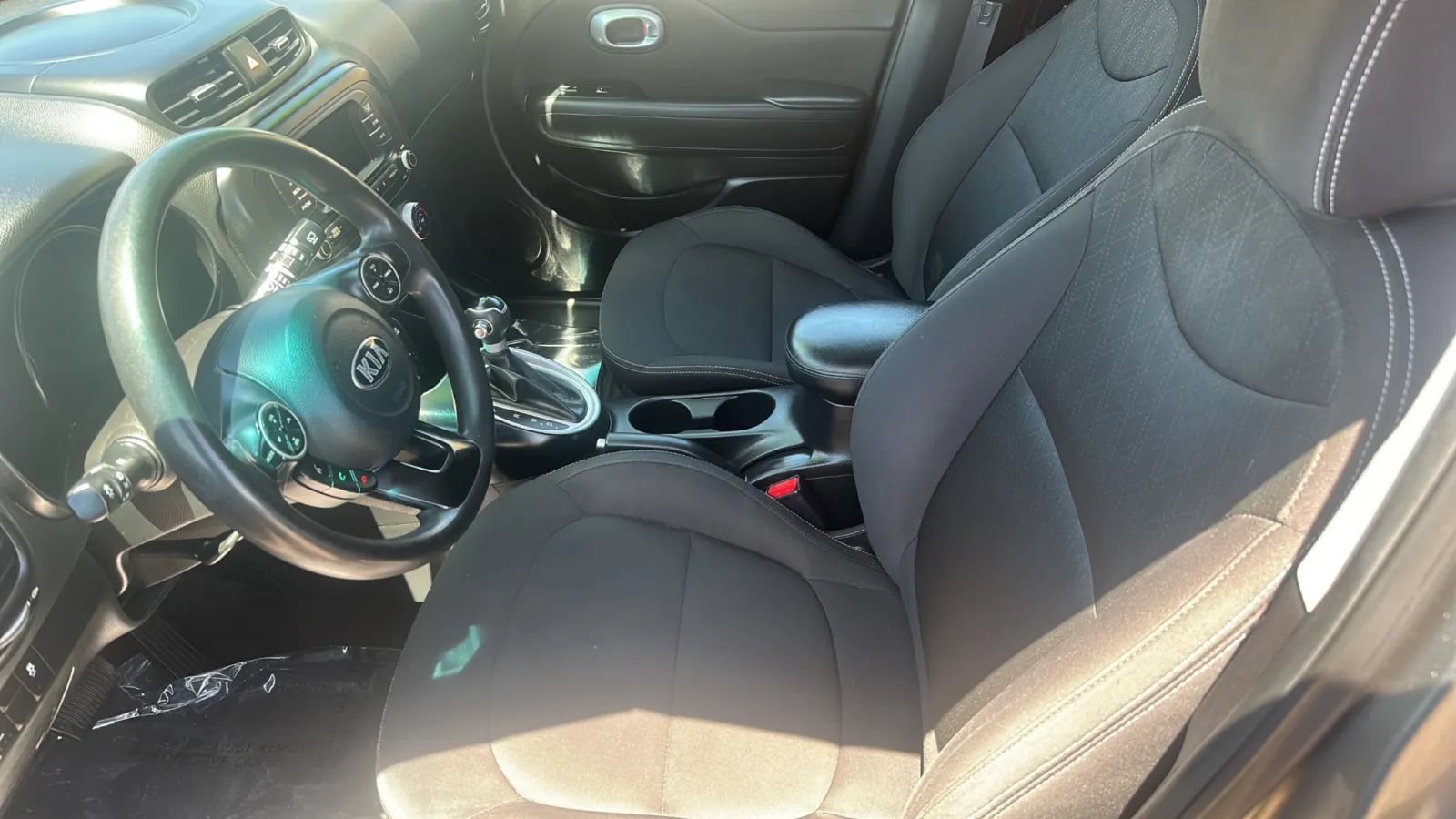 Used 2018 Kia Soul FWD image 27