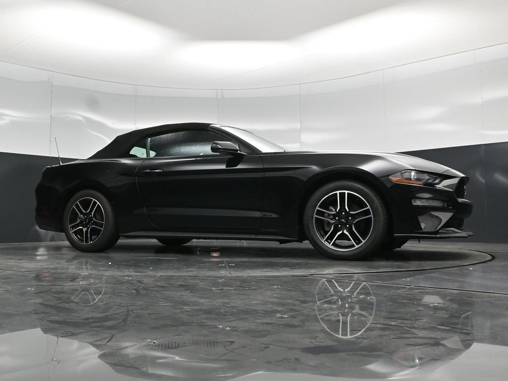 Used 2022 Ford Mustang Premium RWD image 54