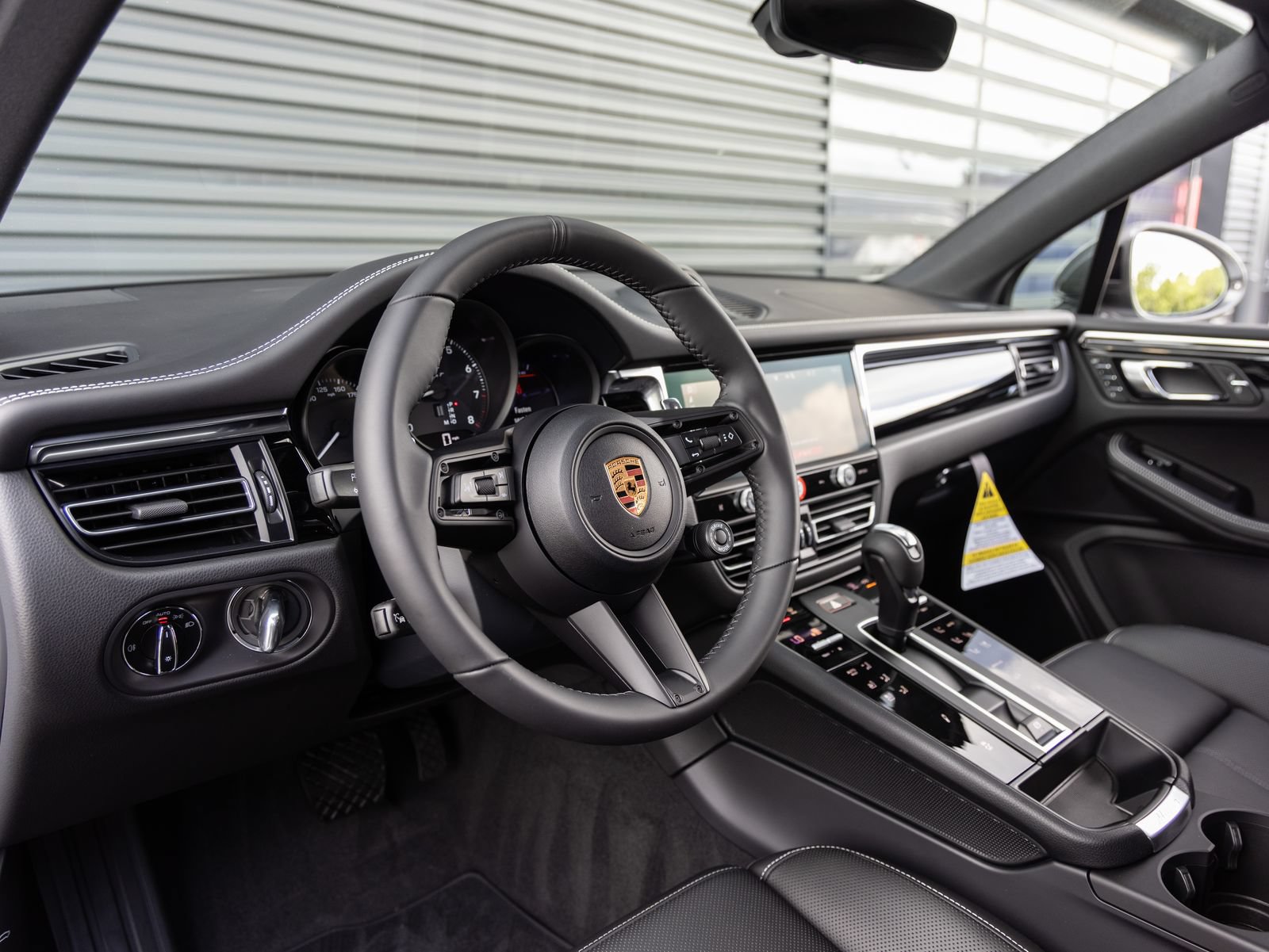 New 2026 Porsche Macan Turbo AWD/4WD image 4