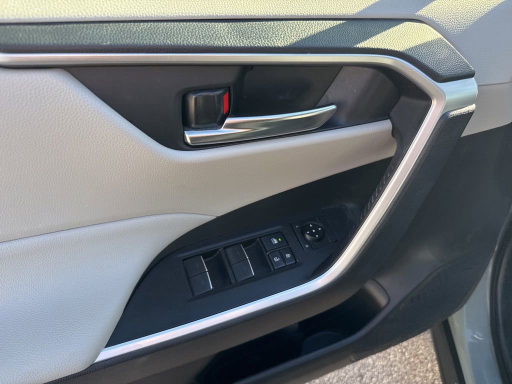 Used 2023 Toyota RAV4 XLE image 10