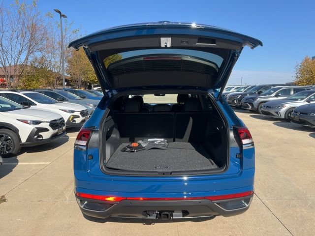 New 2026 Volkswagen Atlas Cross Sport SE image 9