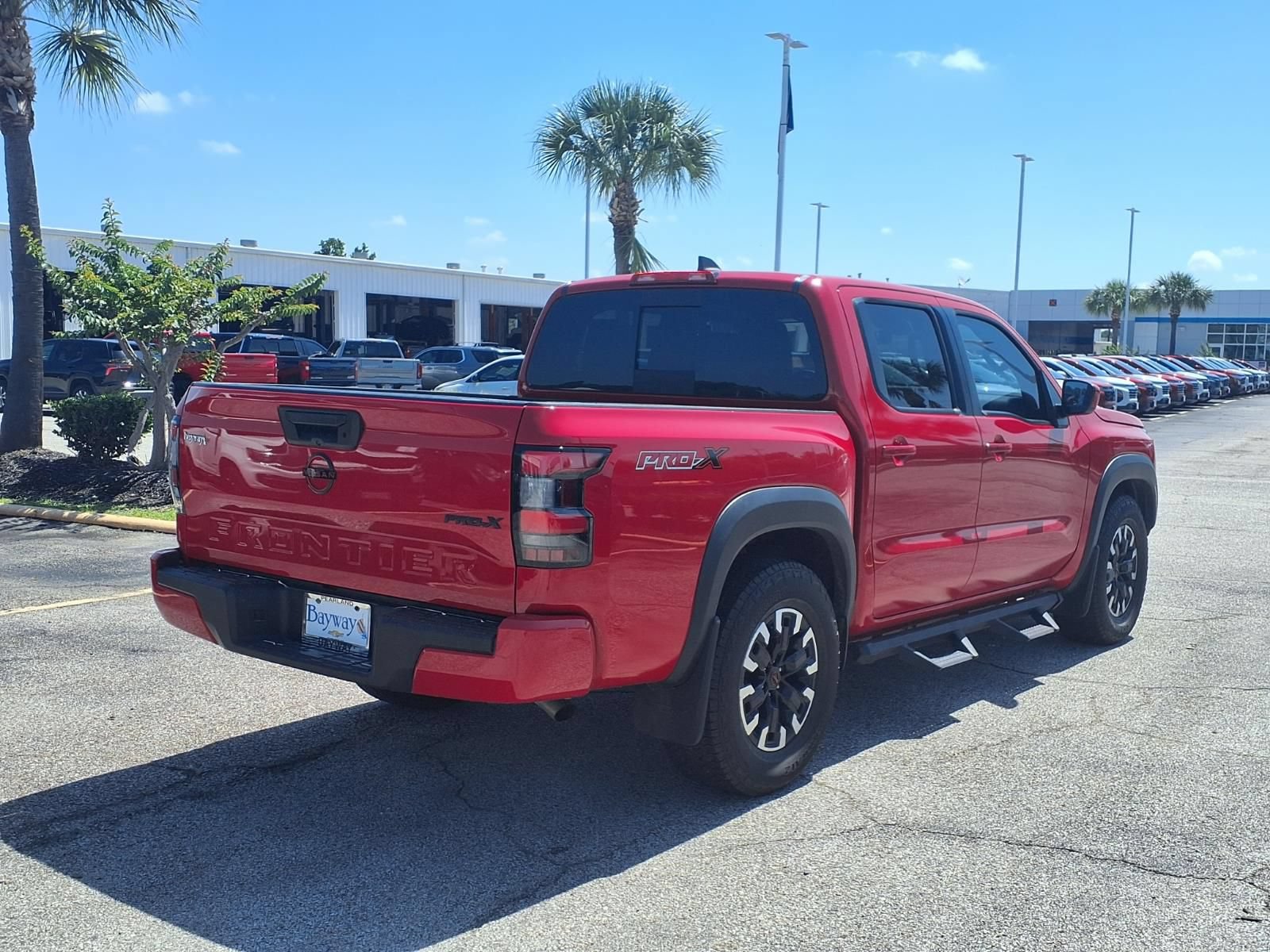 Used 2024 Nissan Frontier Pro-X RWD image 2
