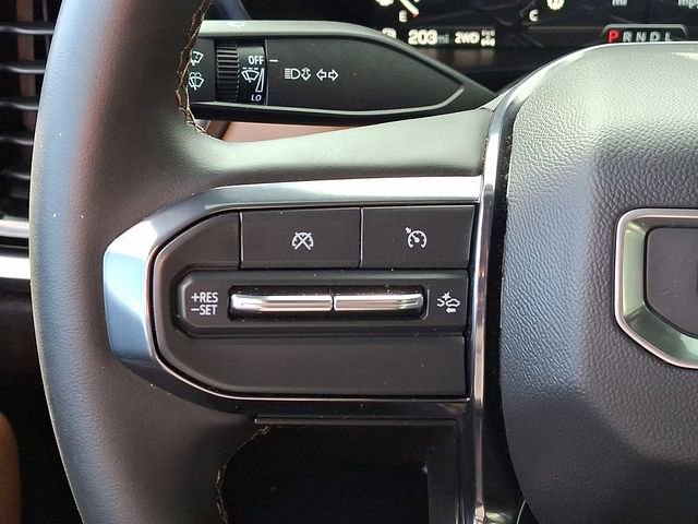 Used 2024 GMC Canyon AT4 image 25