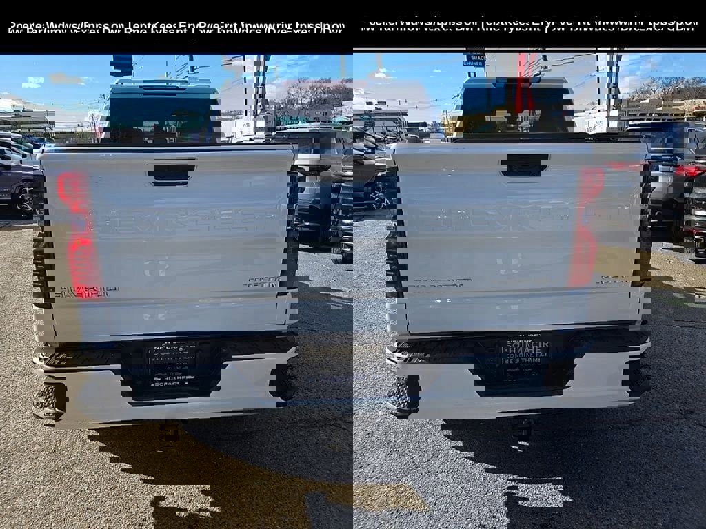 Used 2024 Chevrolet Silverado 1500 Custom image 4