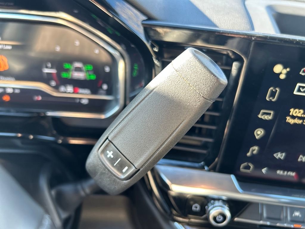 Used 2025 GMC Sierra 1500 Elevation image 34