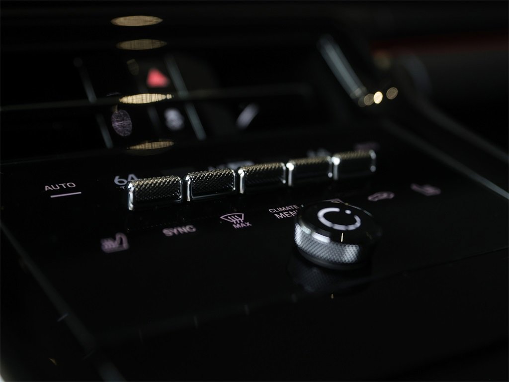 Certified 2025 Porsche Panamera 4 image 27