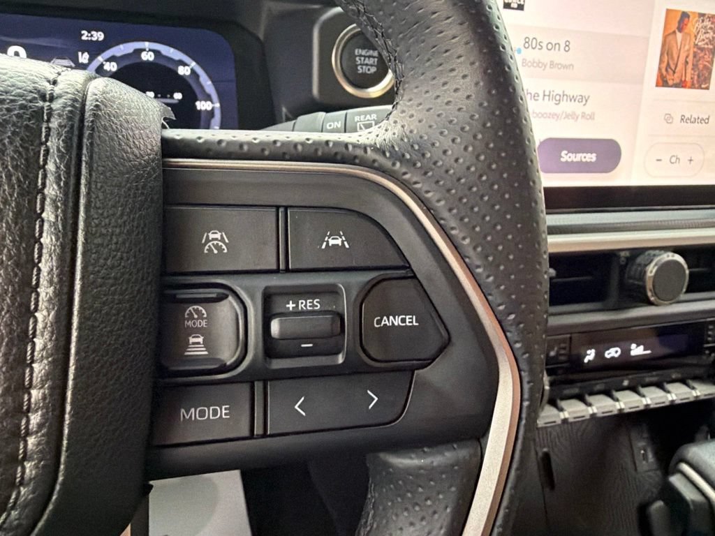 Used 2026 Toyota 4Runner Limited AWD/4WD image 30