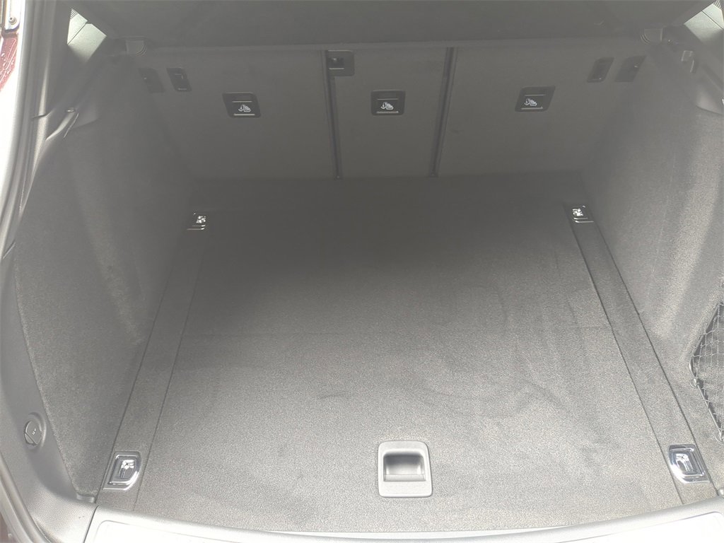 New 2026 Porsche Macan Turbo image 17