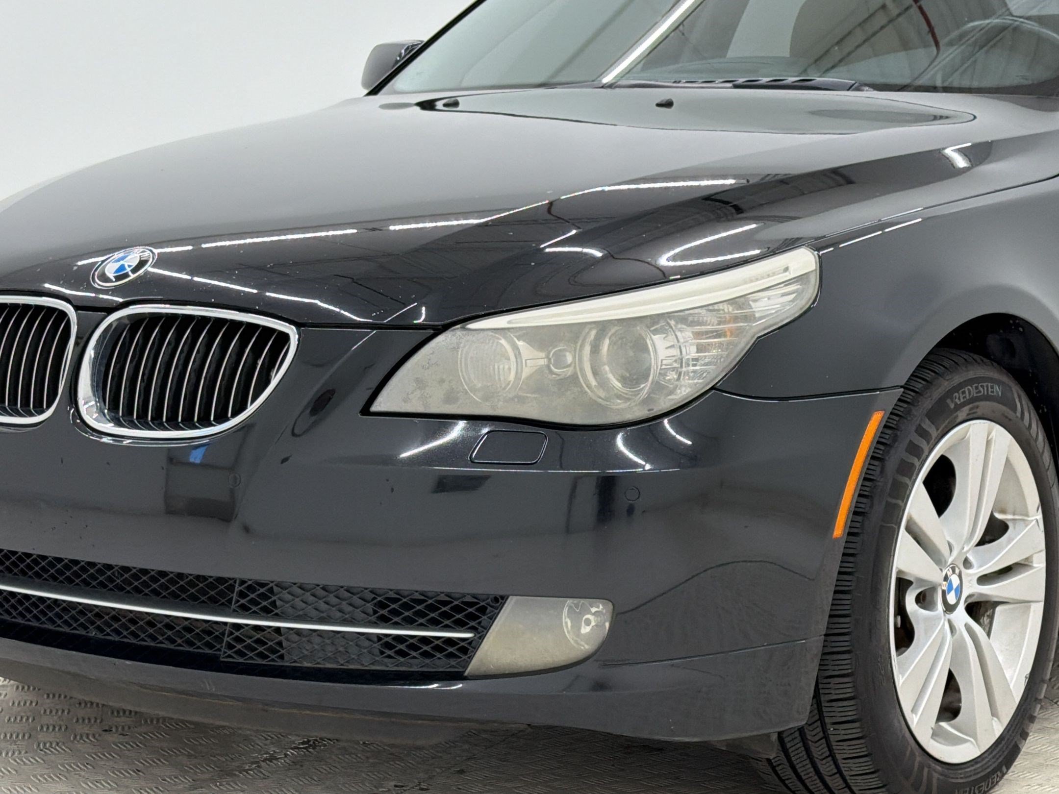 Used 2009 BMW 528i xDrive Sedan AWD/4WD image 11