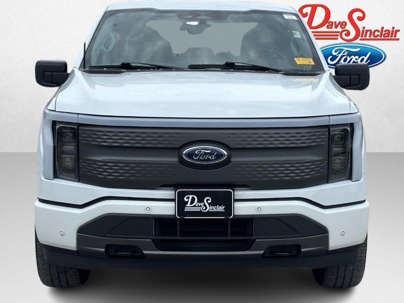 Used 2023 Ford F150 Lightning XLT AWD/4WD image 2
