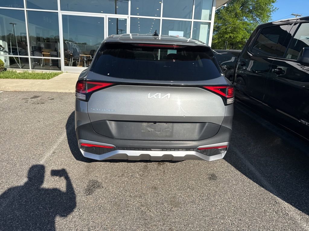 Used 2024 Kia Sportage LX image 10