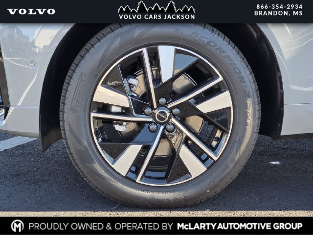 New 2026 Volvo XC60 B5 Plus w/ Climate Package AWD/4WD image 28
