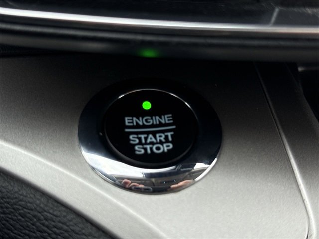 Used 2021 Ford Explorer XLT w/ Equipment Group 202A image 17