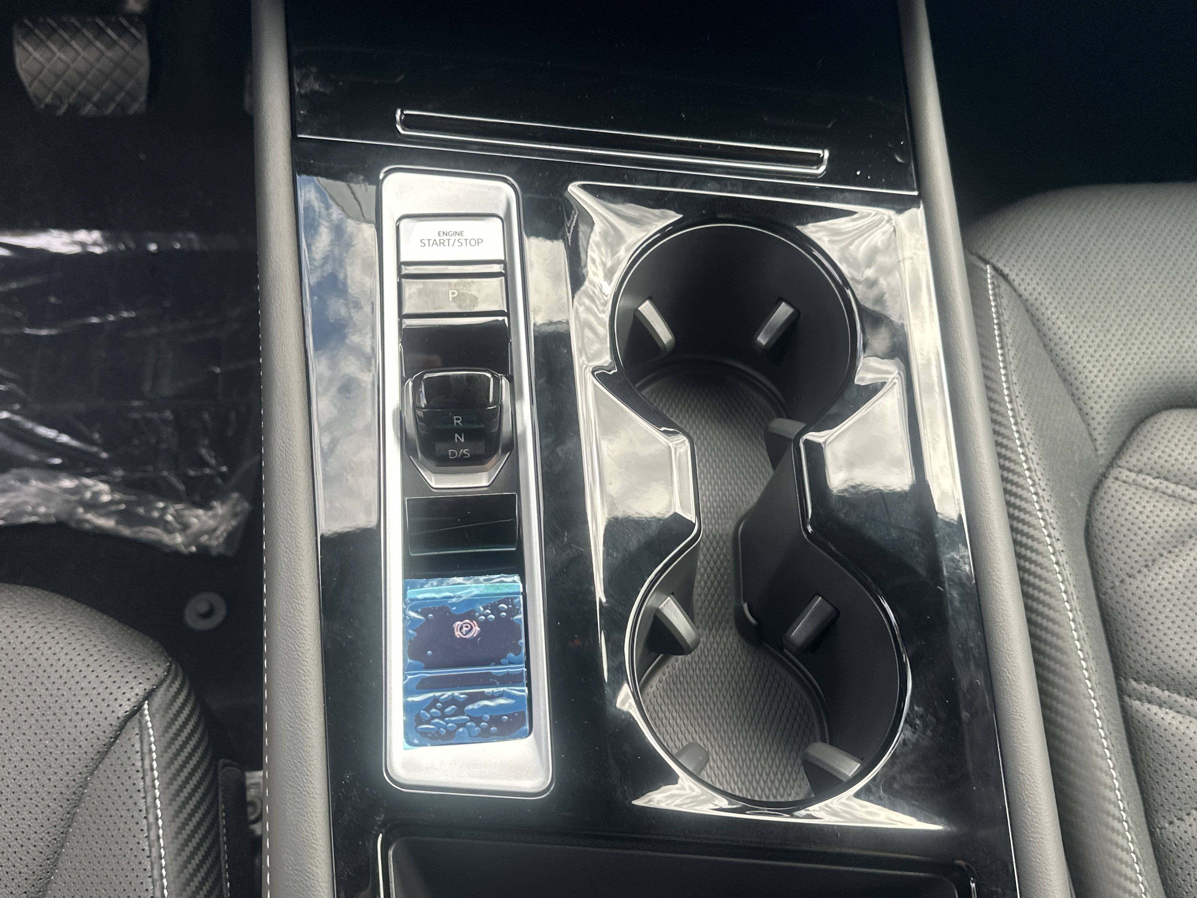 New 2026 Volkswagen Atlas Cross Sport SE image 19