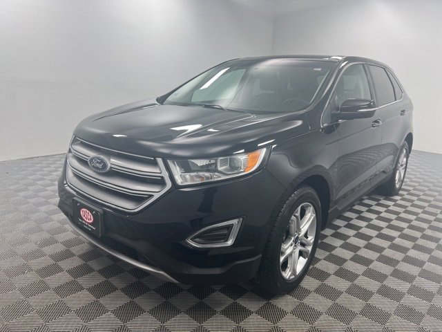 Used 2018 Ford Edge Titanium image 2
