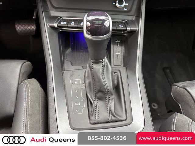 Certified 2022 Audi Q3 2.0T Premium Plus w/ Premium Plus Package AWD/4WD image 27