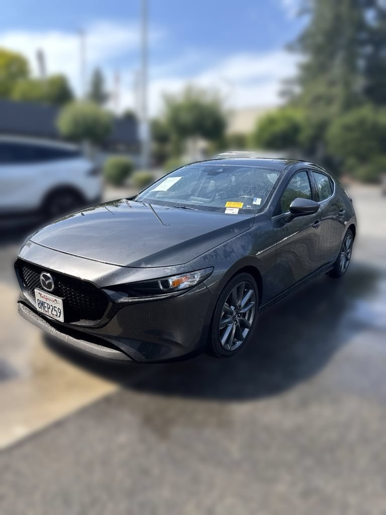 Used 2019 MAZDA MAZDA3 Hatchback FWD image 4
