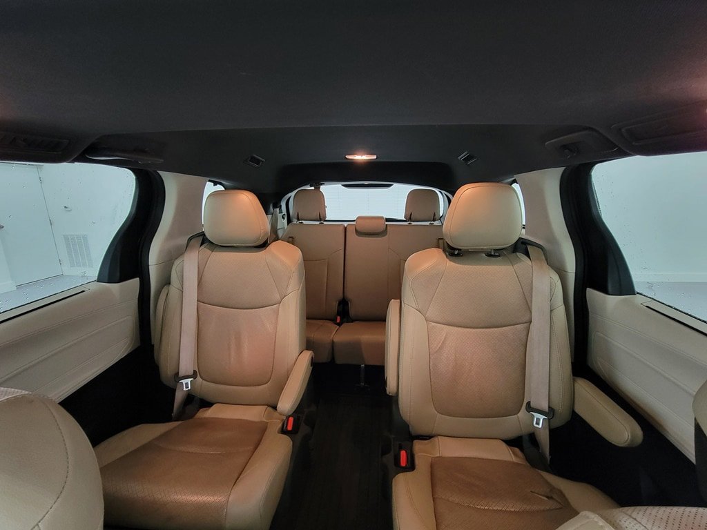 Used 2021 Toyota Sienna Limited FWD image 13