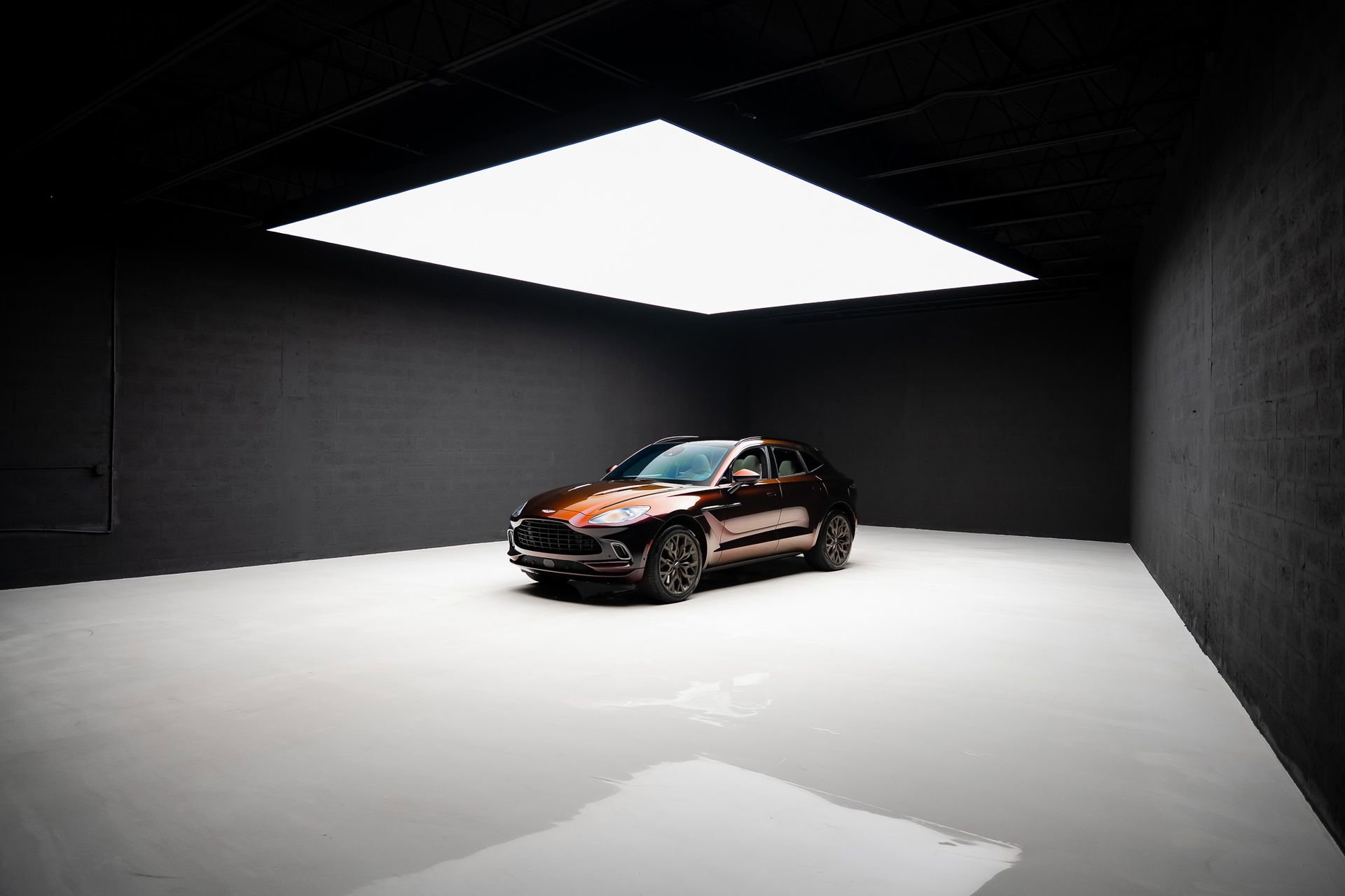Used 2023 Aston Martin DBX AWD/4WD image 86