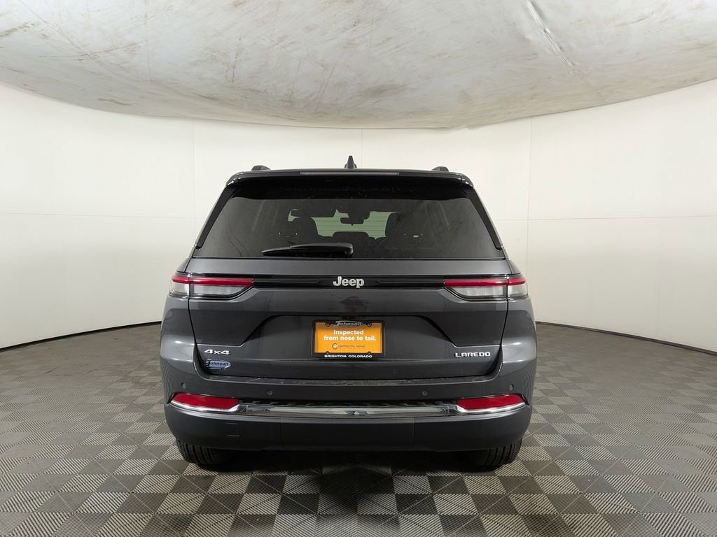 Certified 2025 Jeep Grand Cherokee Laredo X image 9