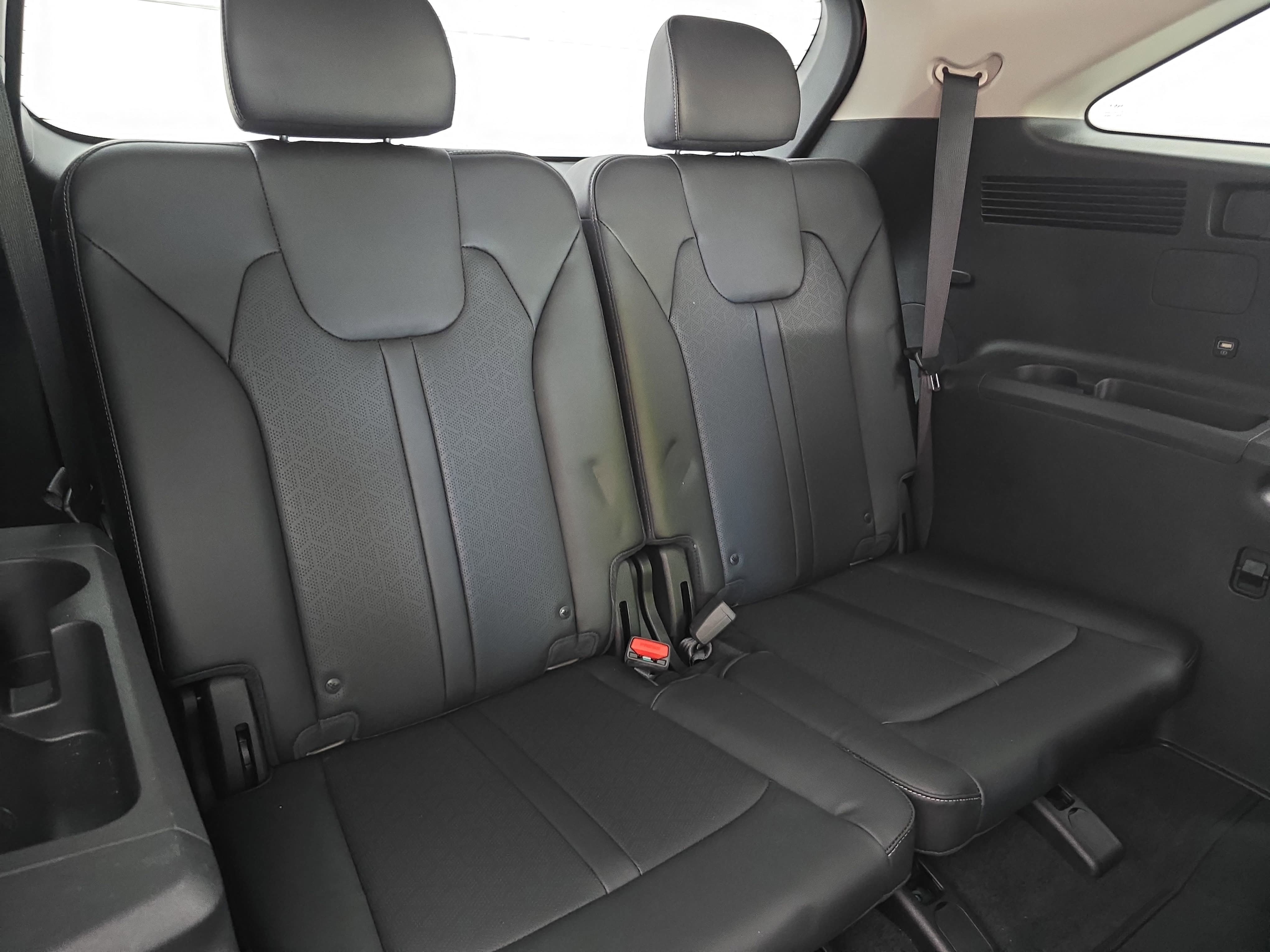 Used 2023 Kia Sorento SX image 12