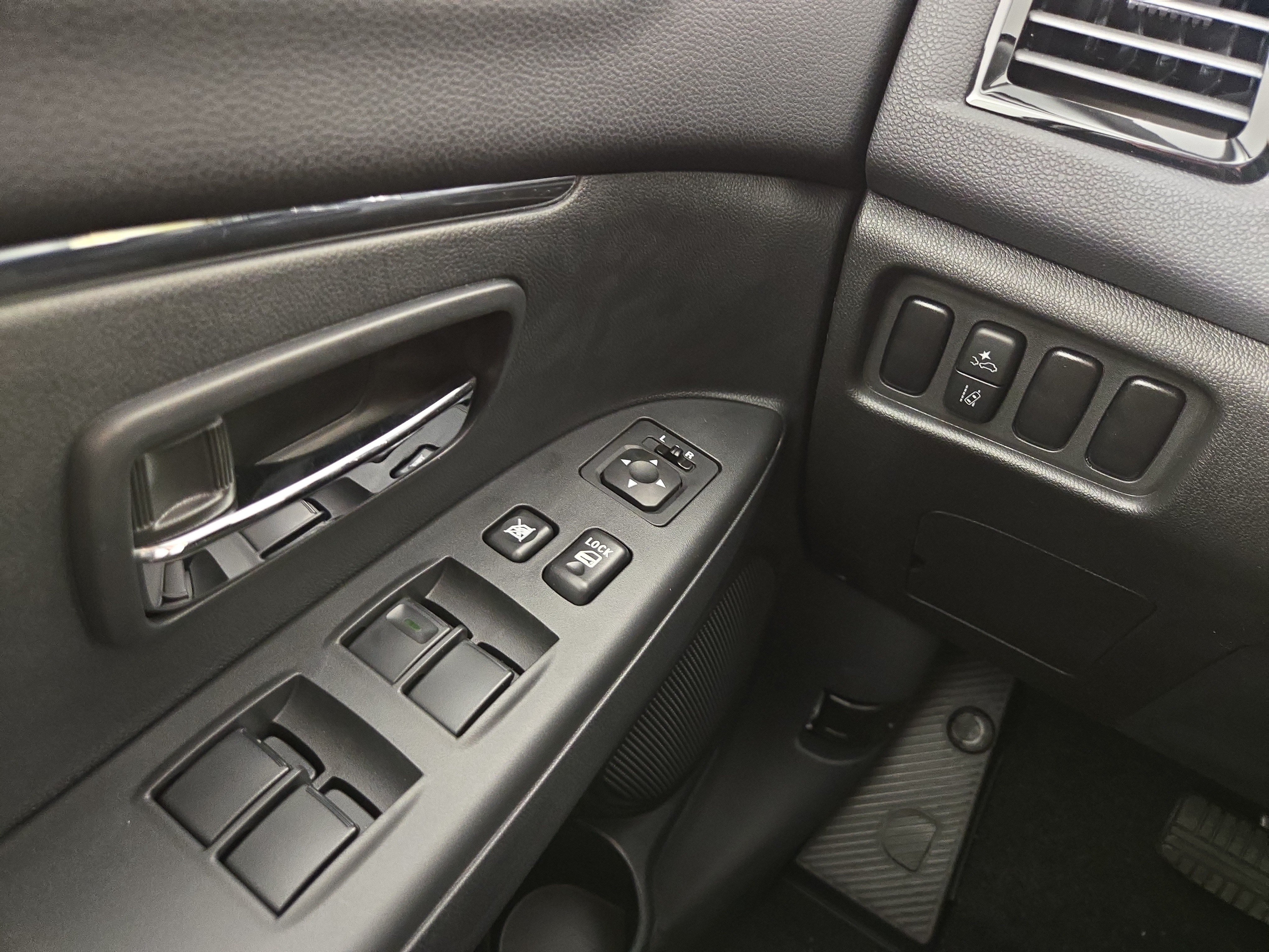 New 2026 Mitsubishi Outlander Sport ES AWD/4WD image 25