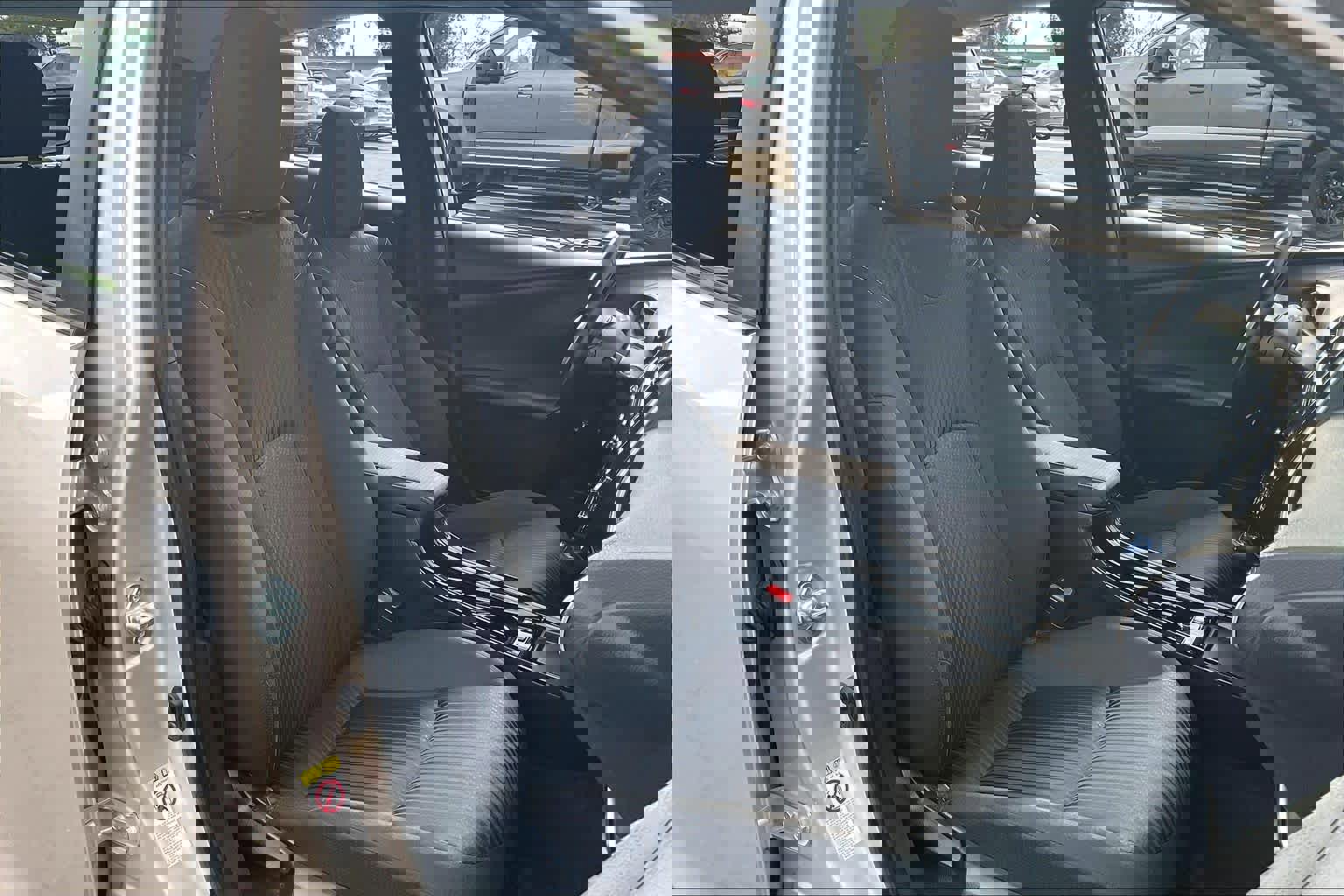 Used 2021 Toyota Prius Prime LE image 10