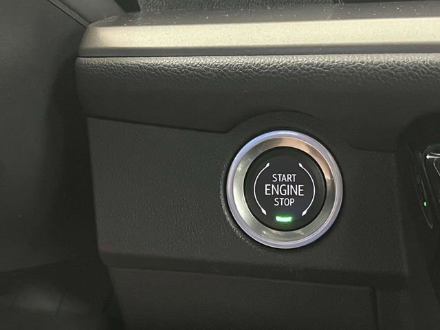 Used 2024 Chevrolet Traverse LT image 36