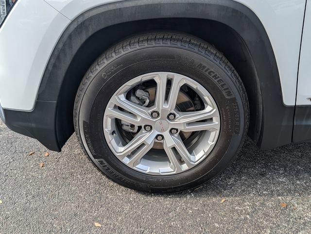 Used 2022 GMC Terrain SLE image 9