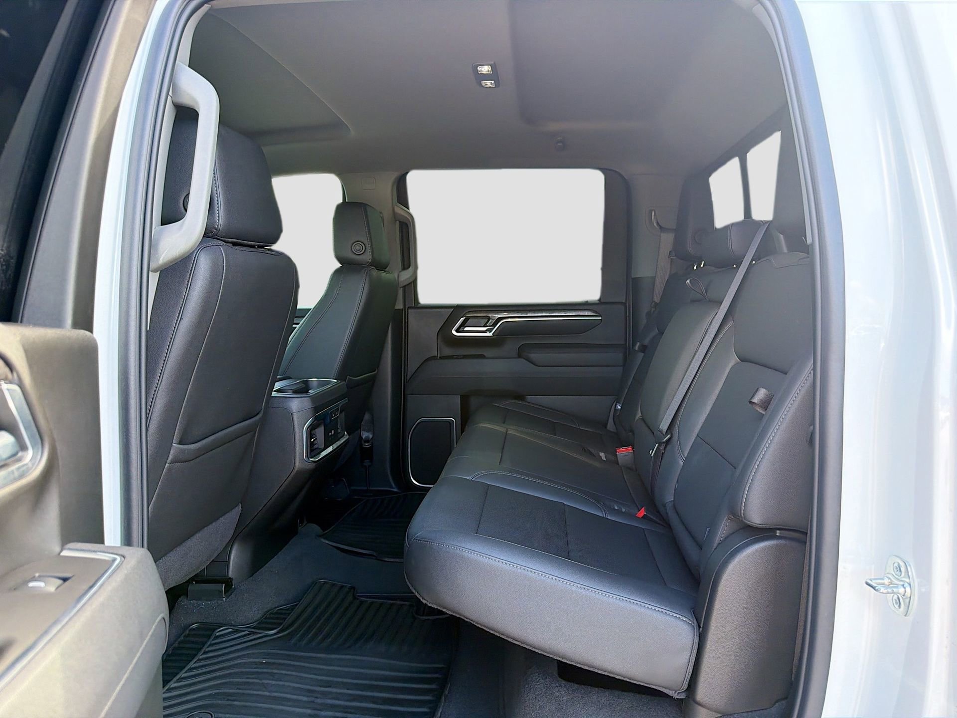 Used 2025 Chevrolet Silverado 2500 LTZ w/ LTZ Convenience Package image 22