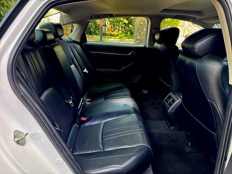 Used 2018 Honda Accord EX-L image 31