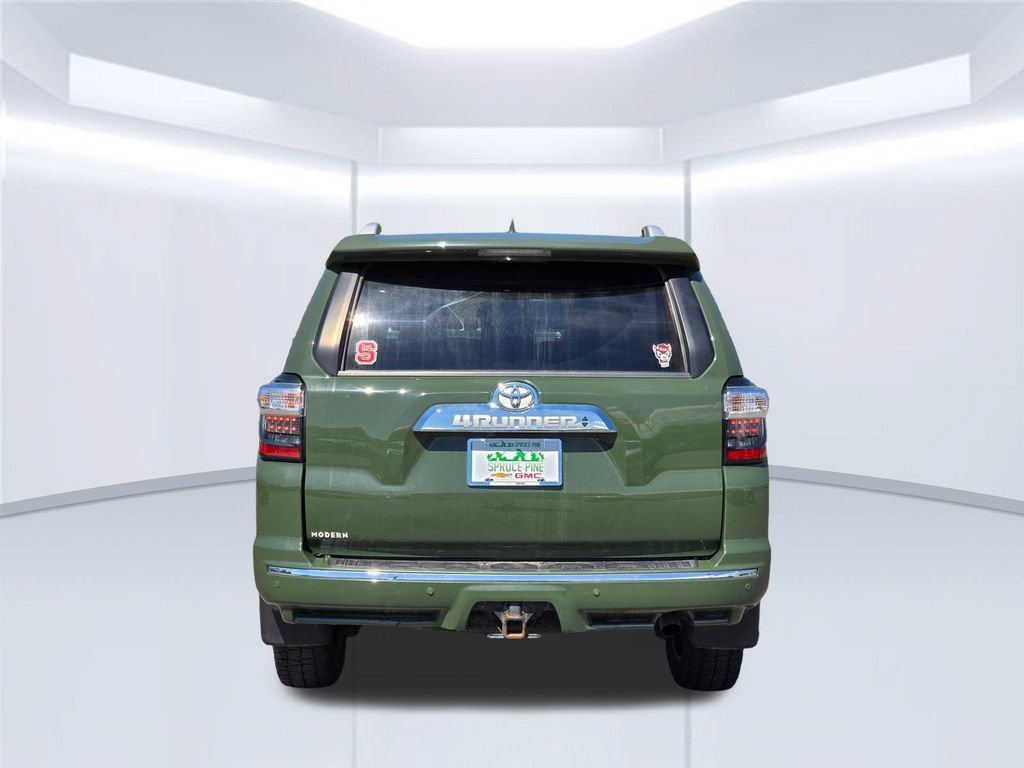 Used 2022 Toyota 4Runner Limited AWD/4WD image 19