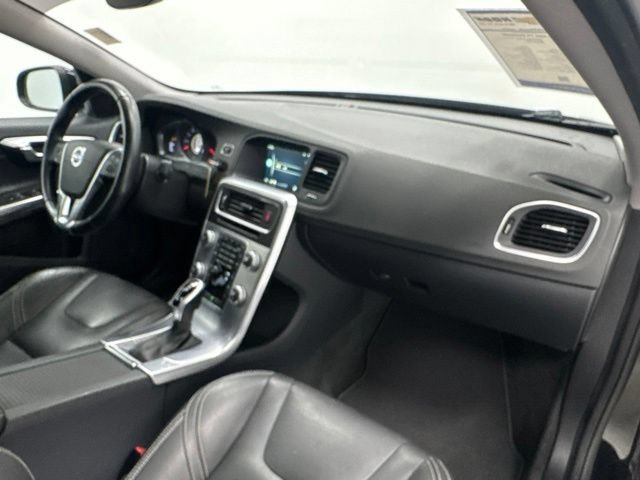Used 2017 Volvo S60 T5 Dynamic FWD image 23