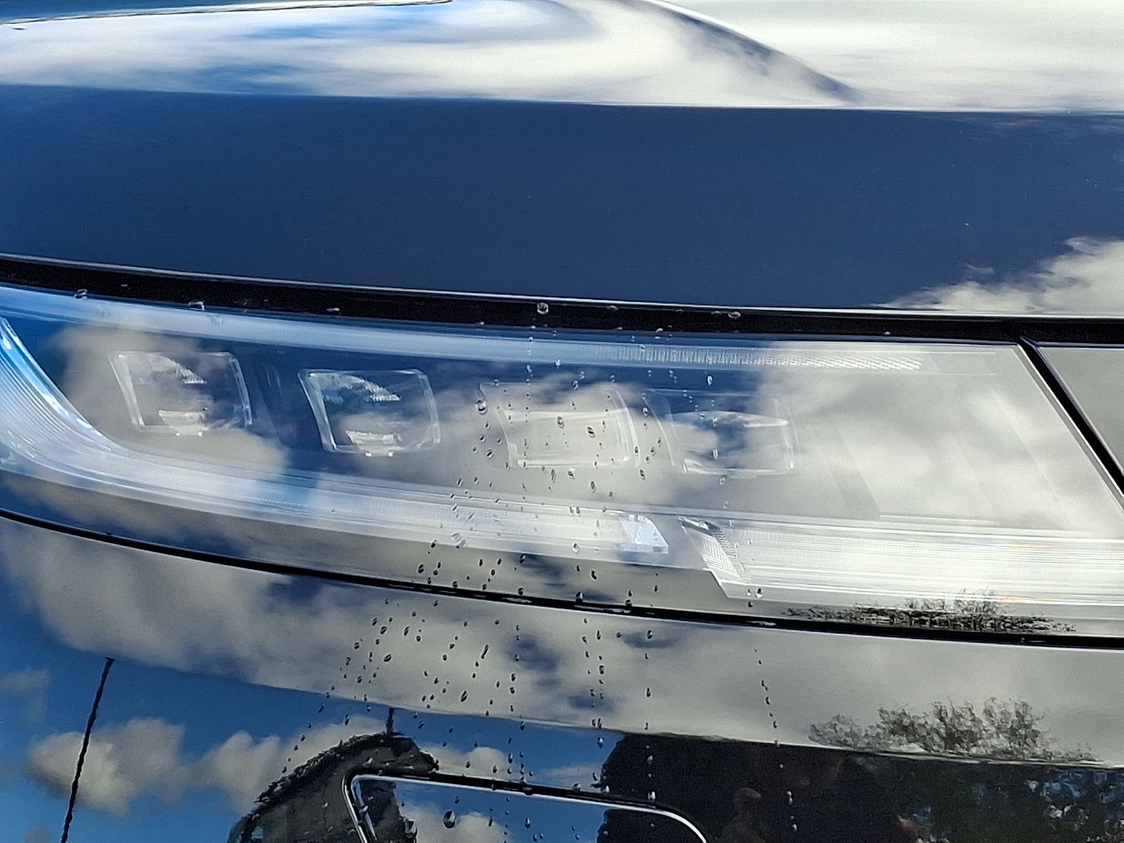 New 2027 Land Rover Range Rover Sport Dynamic SE AWD/4WD image 6