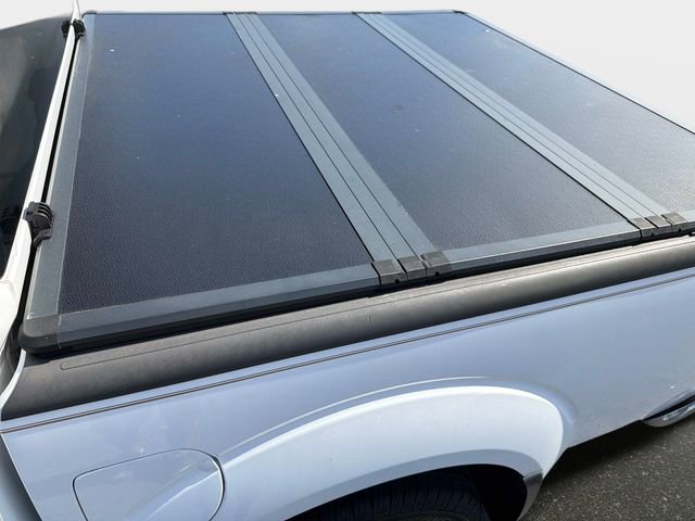 Used 2012 Nissan Frontier SV image 11