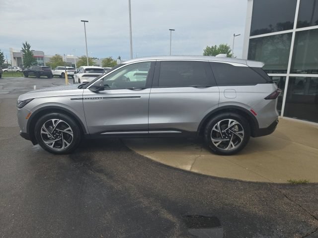 Certified 2024 Lincoln Nautilus Premier w/ Equipment Group 102A AWD/4WD image 4