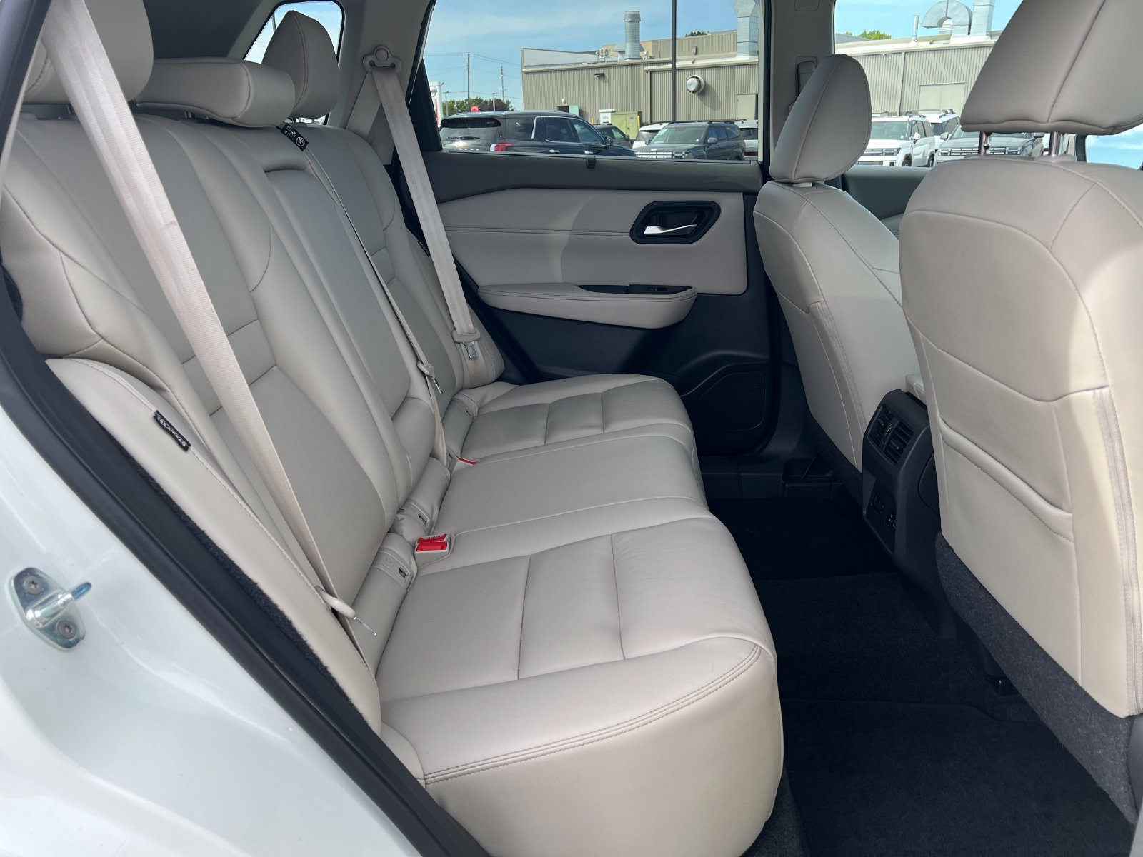 Used 2023 Nissan Rogue SL w/ SL Premium Package AWD/4WD image 30