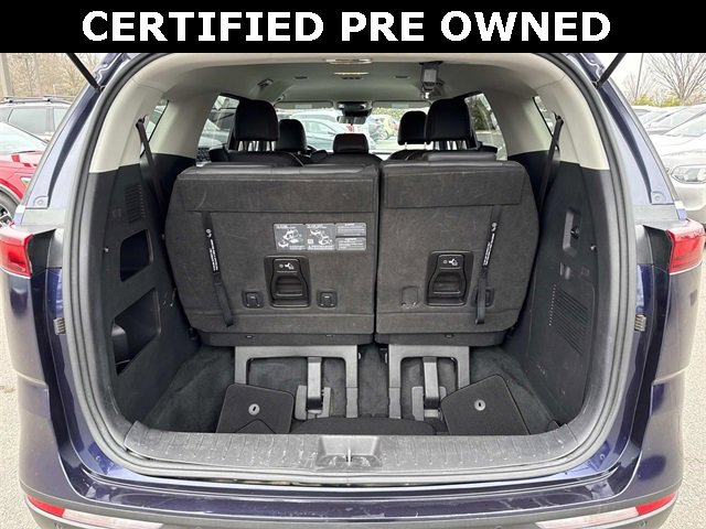 Used 2024 Kia Carnival LX image 12