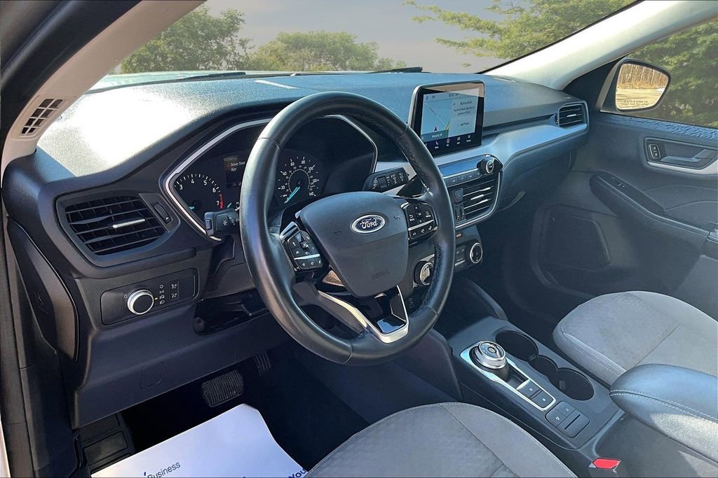 Certified 2022 Ford Escape SE w/ Cold Weather Package image 13