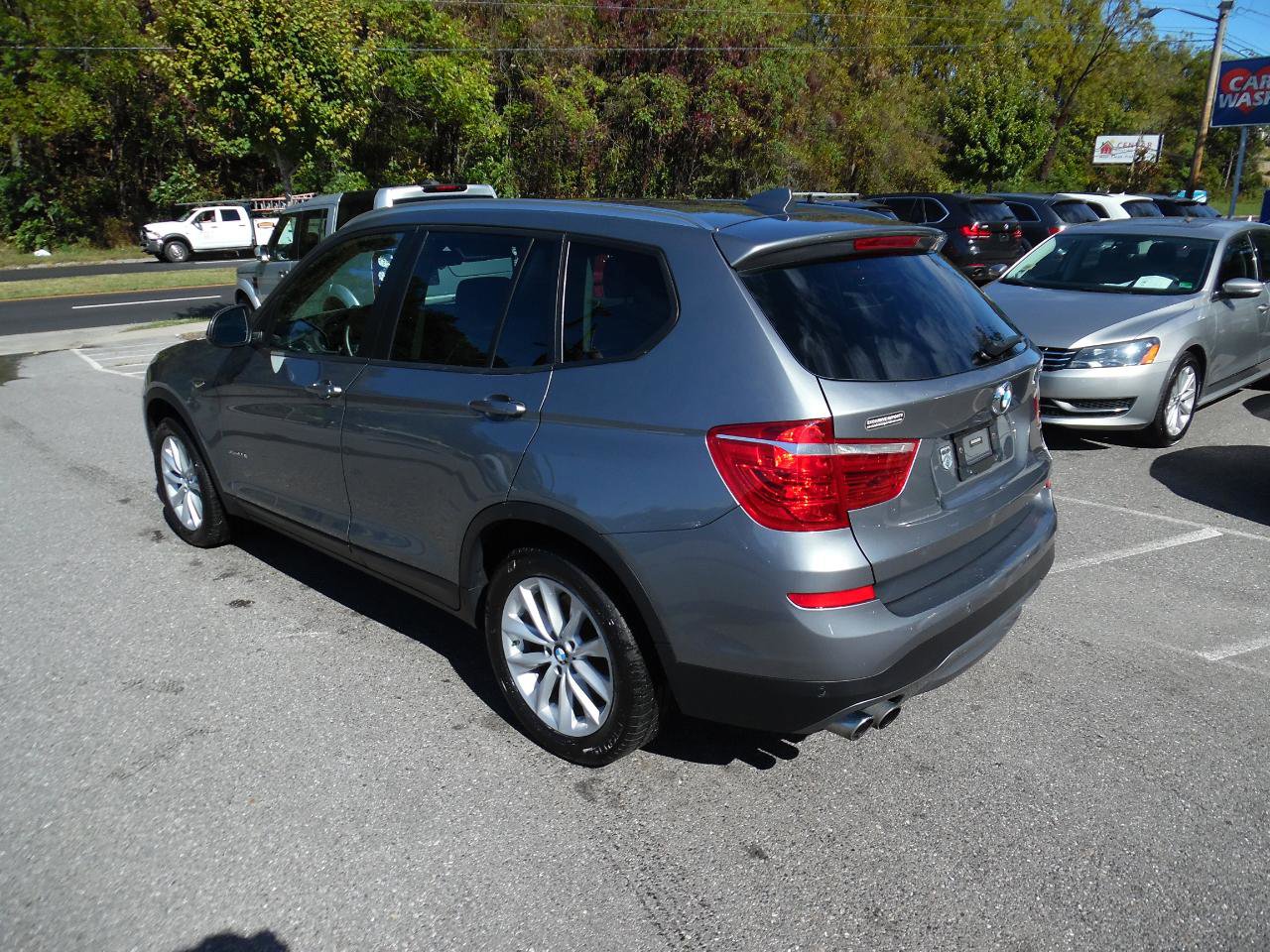Used 2016 BMW X3 xDrive28i AWD/4WD image 3