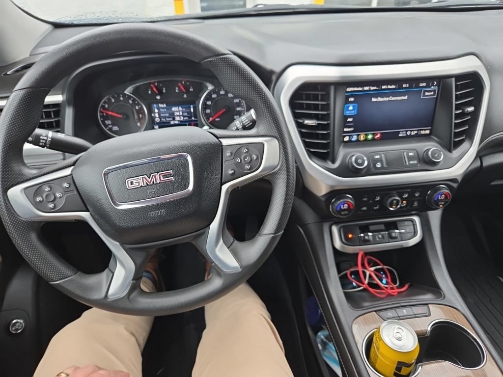 Certified 2023 GMC Acadia SLE w/ Driver Convenience Package FWD image 16