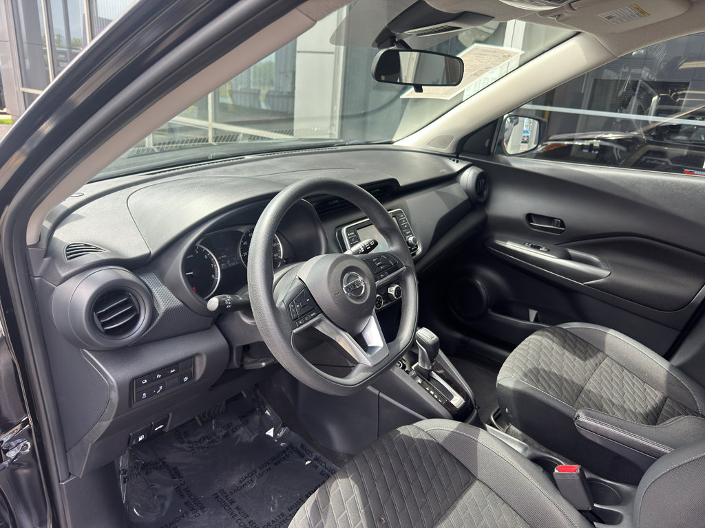 Used 2021 Nissan Kicks S FWD image 3