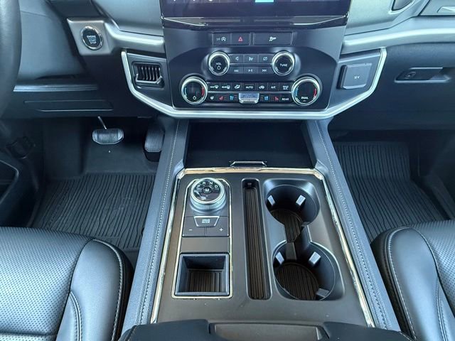Certified 2024 Ford Expedition XLT RWD image 28
