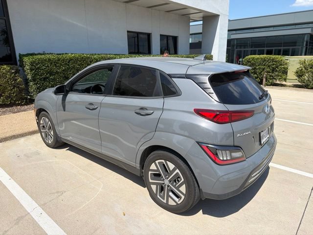 Certified 2023 Hyundai Kona Limited FWD image 3