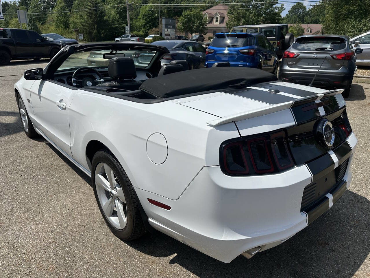 Used 2014 Ford Mustang GT Premium image 4